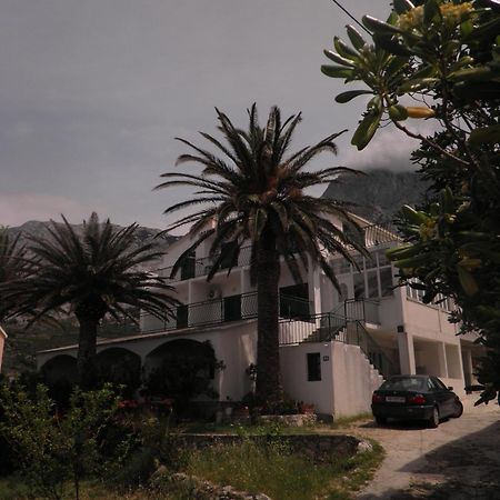 Apartments Tri Palme Baska Voda Exterior photo