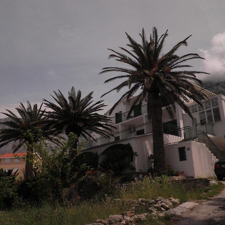 Apartments Tri Palme Baska Voda Exterior photo