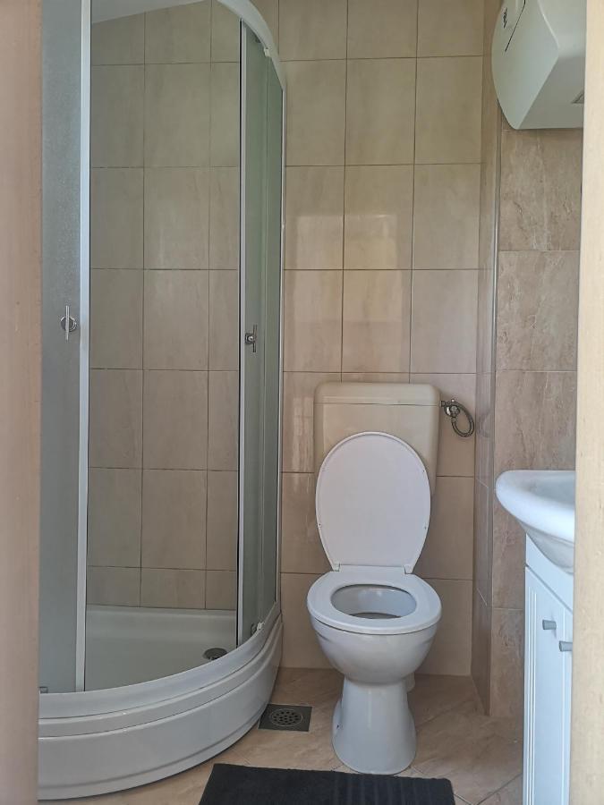 Apartments Tri Palme Baska Voda Exterior photo