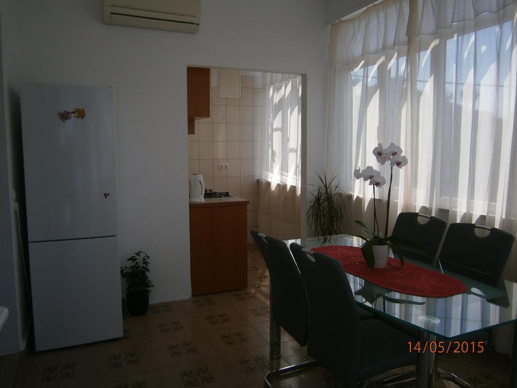 Apartments Tri Palme Baska Voda Room photo