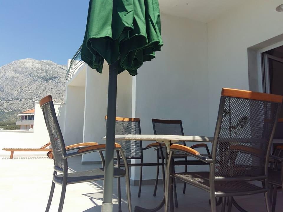 Apartments Tri Palme Baska Voda Exterior photo